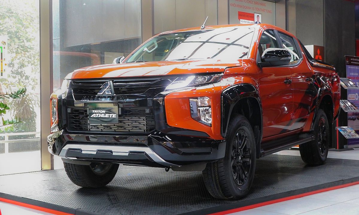 Mitsubishi Triton 2022: Giá bán và khuyến mãi tháng 10-2022
