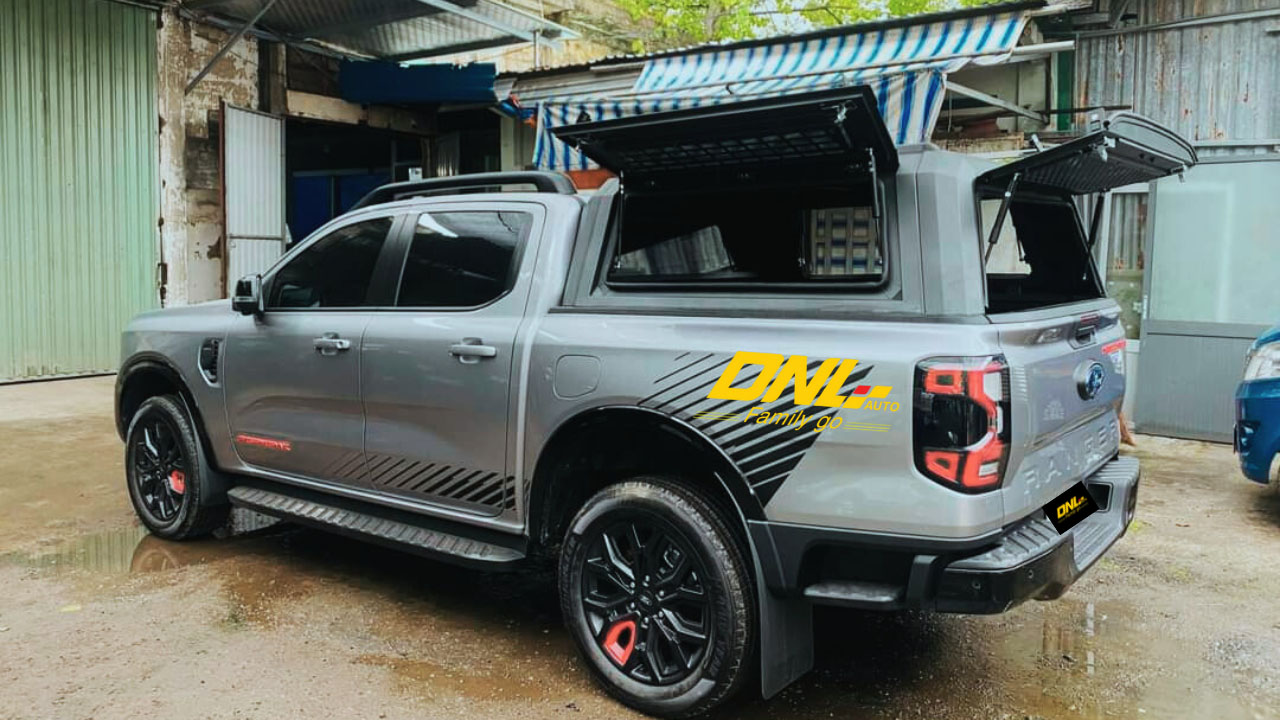 Bảng giá nắp thùng Ford Ranger Stormtrak Mới Nhất - DNLAuto