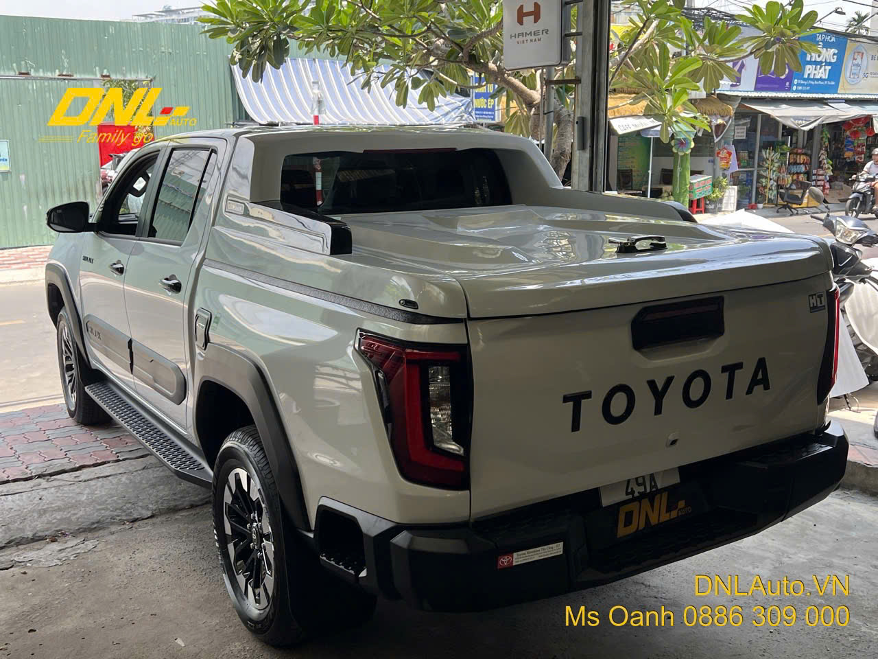 Nắp thùng thấp xe bán tải