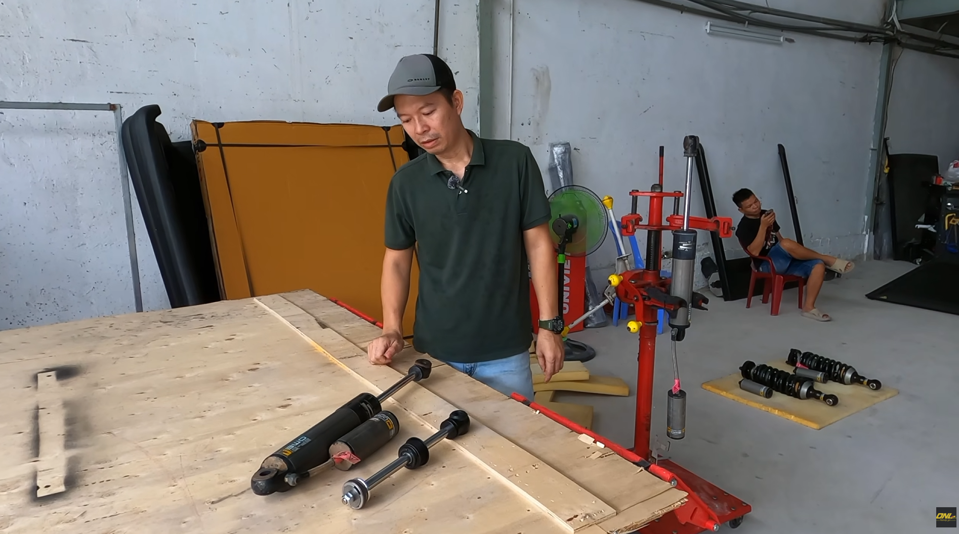 Phuộc ARB BP-51 bị xì dầu do xước ty: Sửa lại hay thay mới?