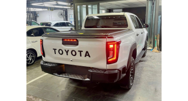 Nắp thùng cuộn cơ Anpha dành cho Toyota Hilux 2026