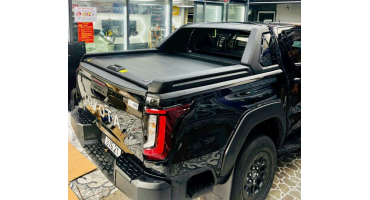 Nắp thùng cuộn cơ ANPHA Hilux 2026+ có thanh thể thao ABS