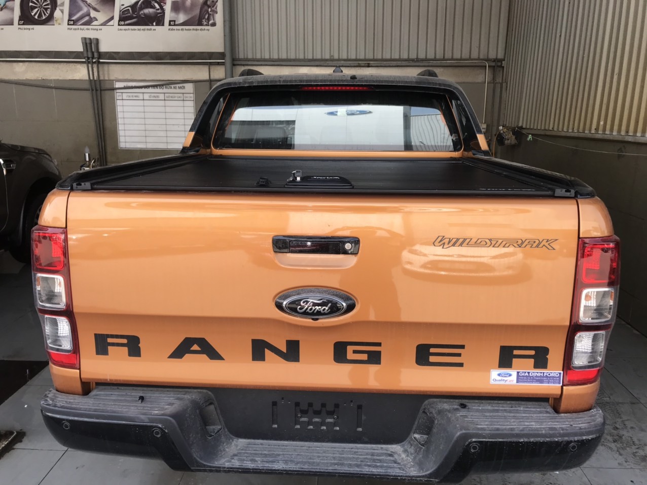 Nắp thùng cuộn Sports X4 Ranger Wildtrak