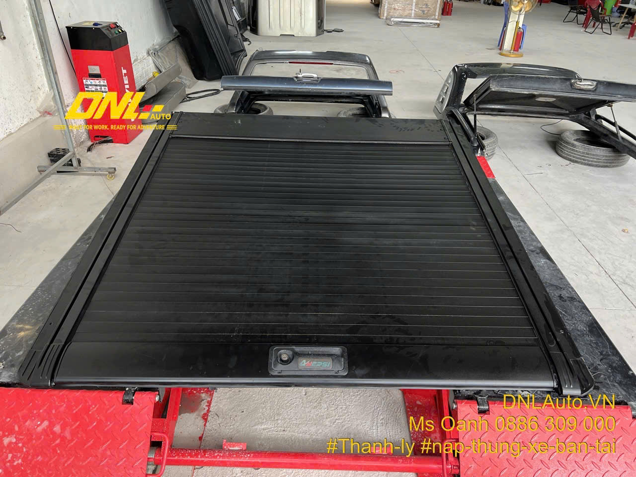 Thanh lý nắp thùng cuộn cơ Ford Ranger 2013-2022, tình trạng khá tốt