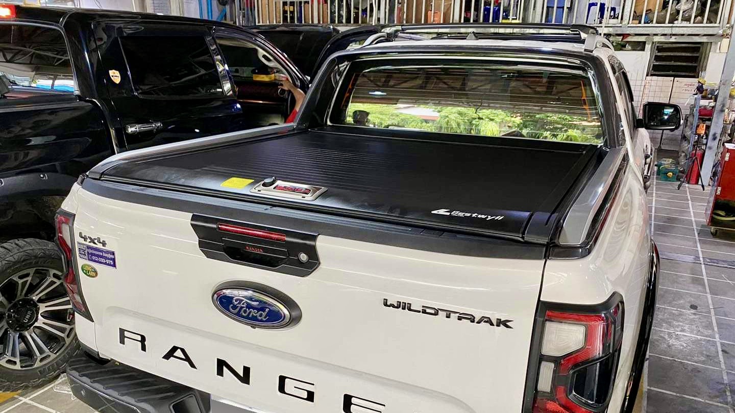 nắp thùng cuộn cơ dành cho Ford Ranger 2023