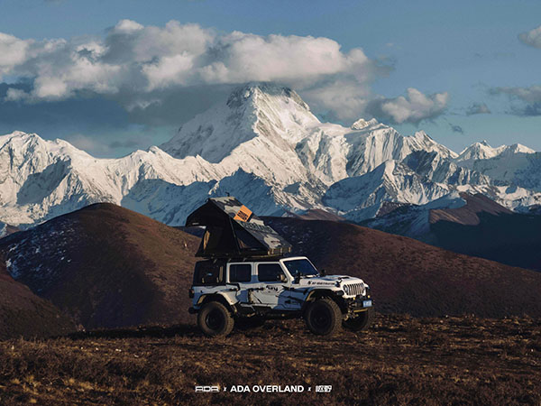 Toàn cảnh lều nóc ADA Phantom lắp trên xe