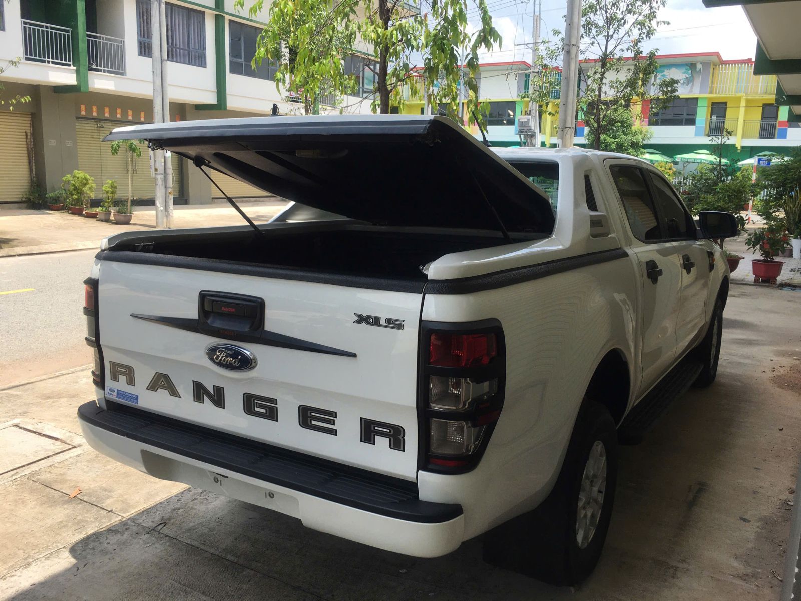 thanh lý nắp thùng thấp Ford Ranger 2013-2022
