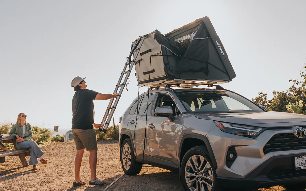 Lều nóc ô tô iKamper Skycamp 4.0 Duo lắp trên xe bán tải