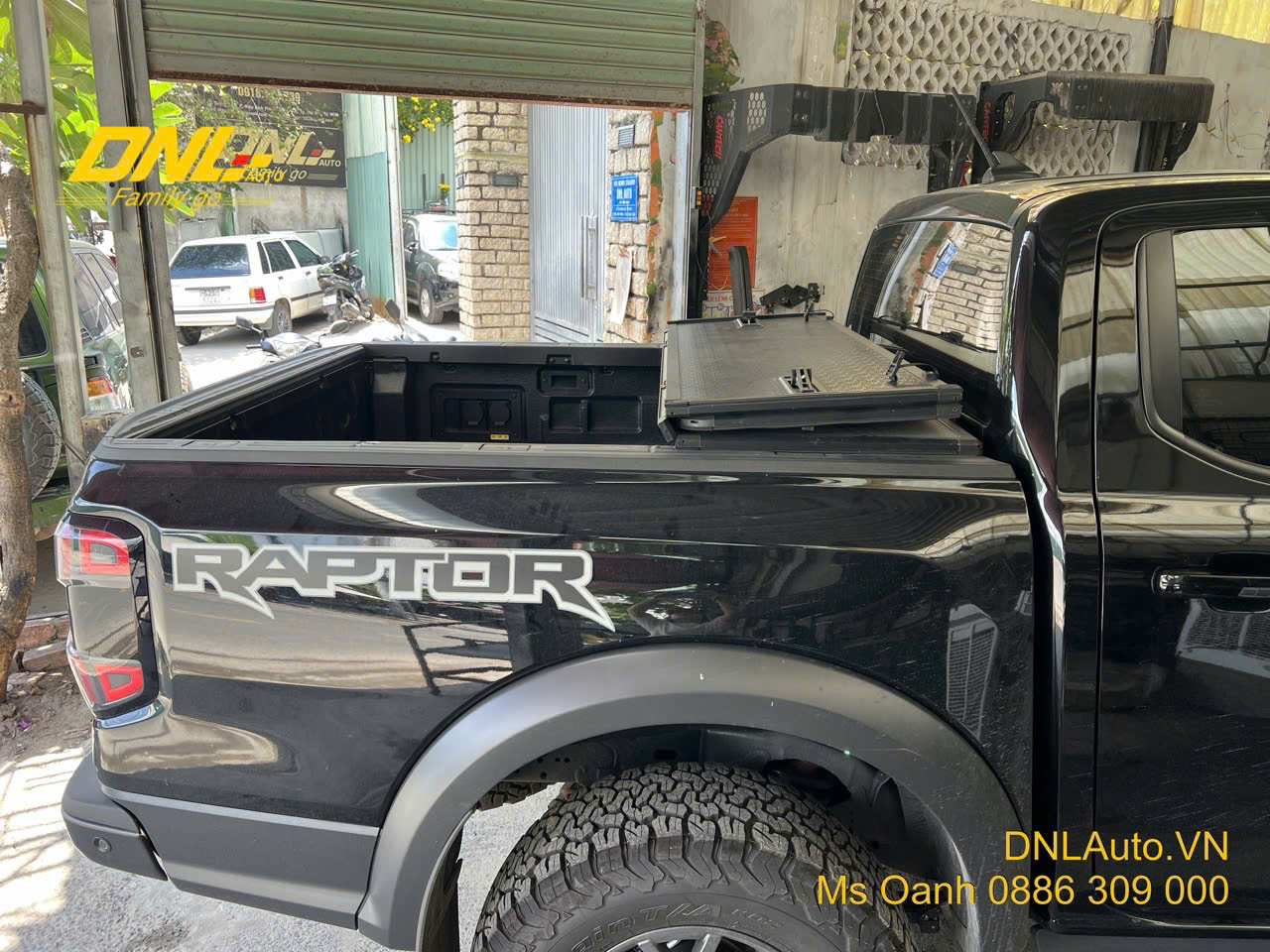 nắp thùng 3 tấm Ford Ranger Nextgen 2022-2025