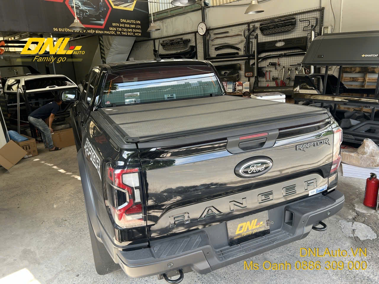 nắp thùng 3 tấm Ford Ranger Nextgen 2022-2025