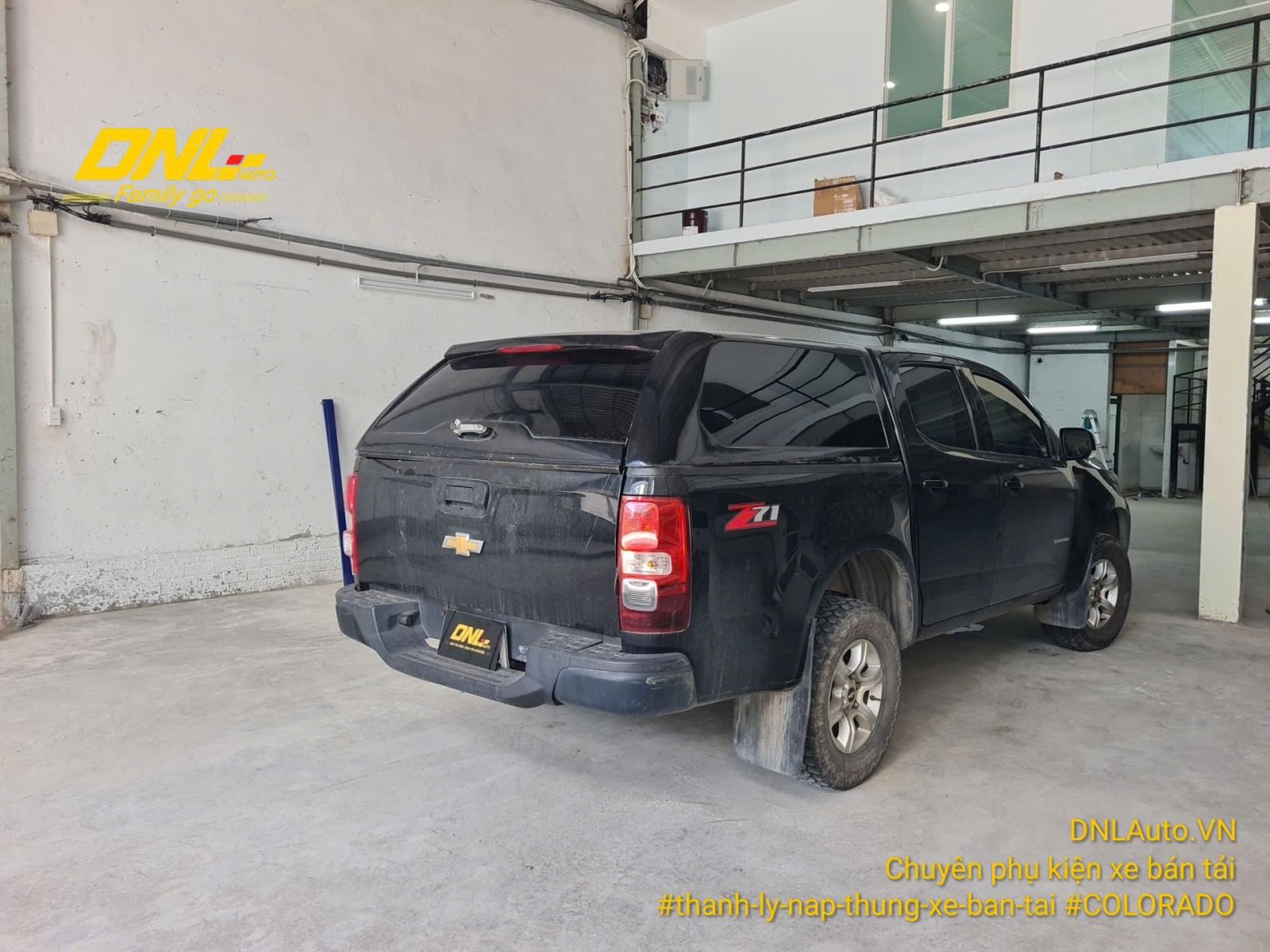 Thanh lý nắp thùng cao không đèn phù hợp xe Colorado 2013-2019 và Isuzu Dmax 2013-2020