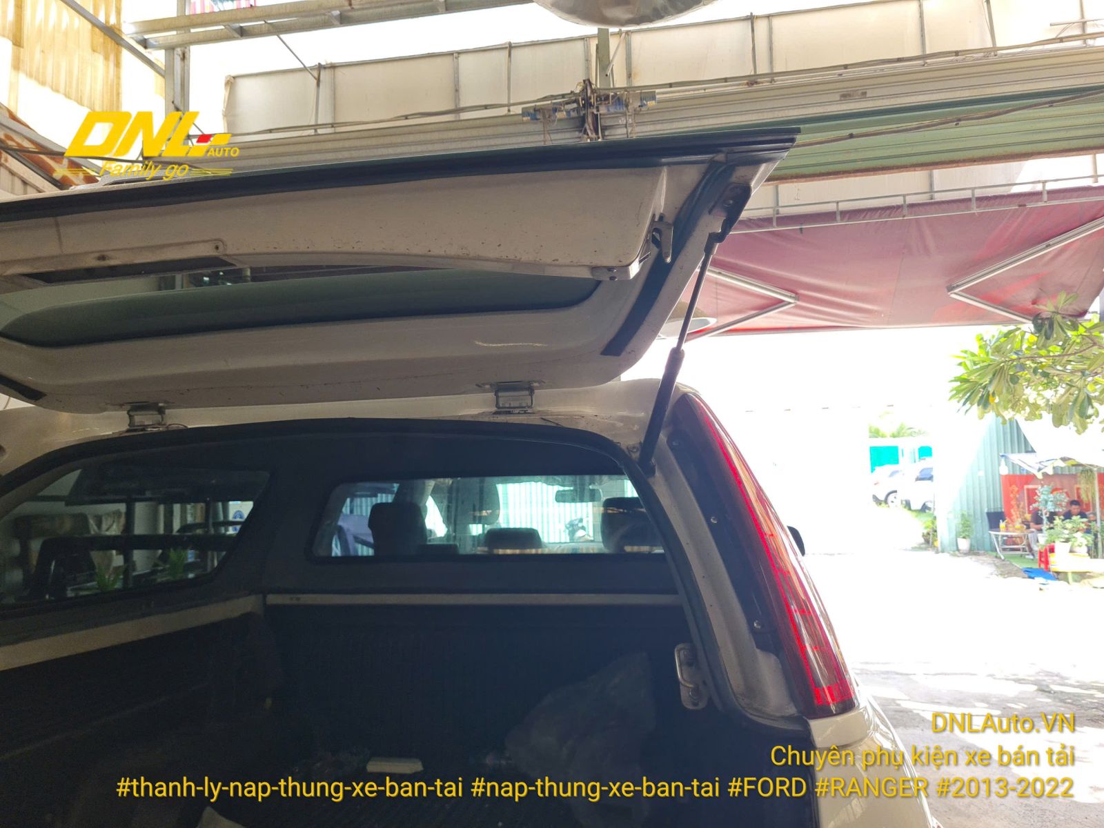 hanh lý nắp thùng cao Ford Ranger 2013-2022