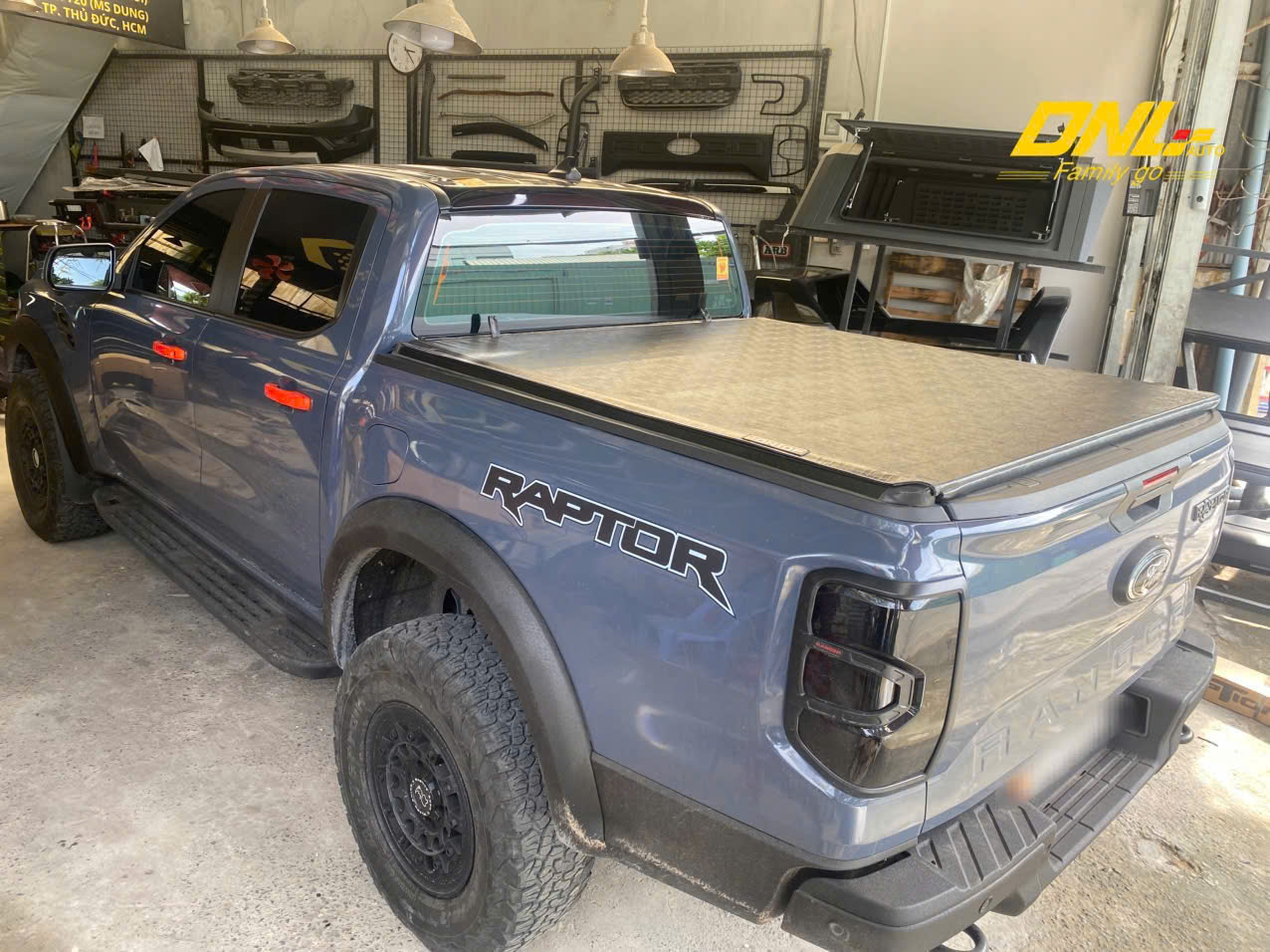 Thanh lý nắp thùng cuộn bạt mềm cho Ford Ranger / Raptor Nextgen 2022-2025