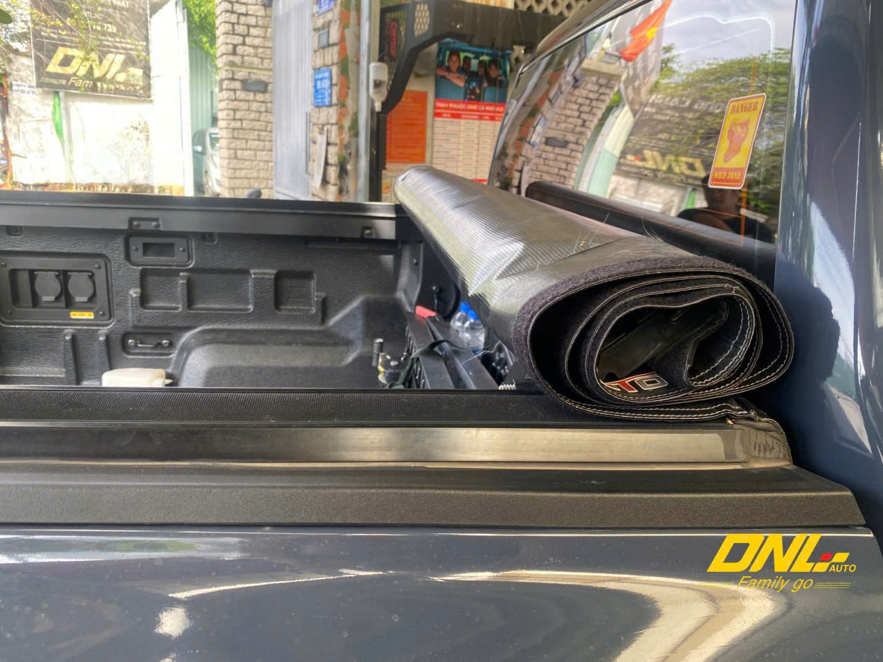 Thanh lý nắp thùng cuộn bạt mềm cho Ford Ranger / Raptor Nextgen 2022-2025