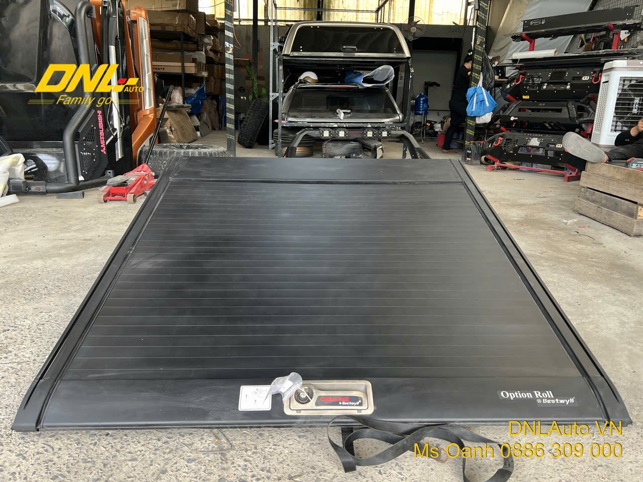 thanh lý nắp thùng cuộn cơ Ford Ranger Wildtrak 2022+