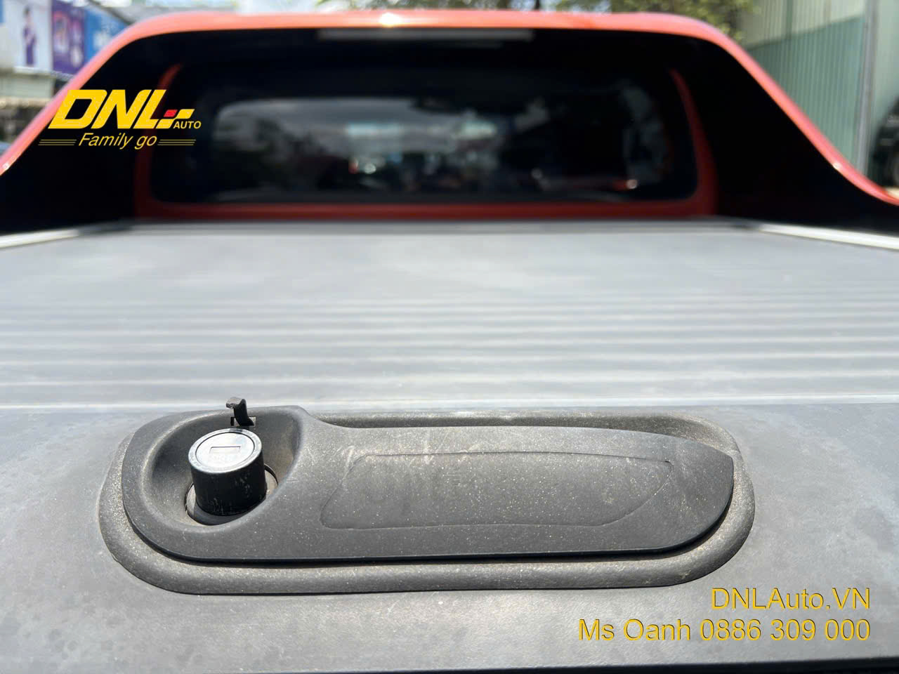 thanh lý nắp thùng cuộn cơ cuộn cơ Option Roll phù hợp cho xe HILUX