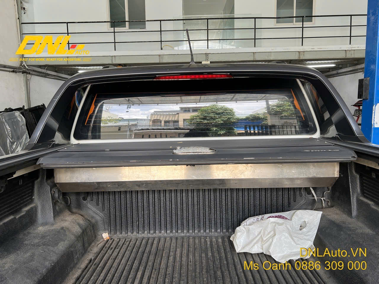 Thanh lý nắp thùng cuộn cơ Sport X4 Ford Ranger Wildtrak 2012-2022