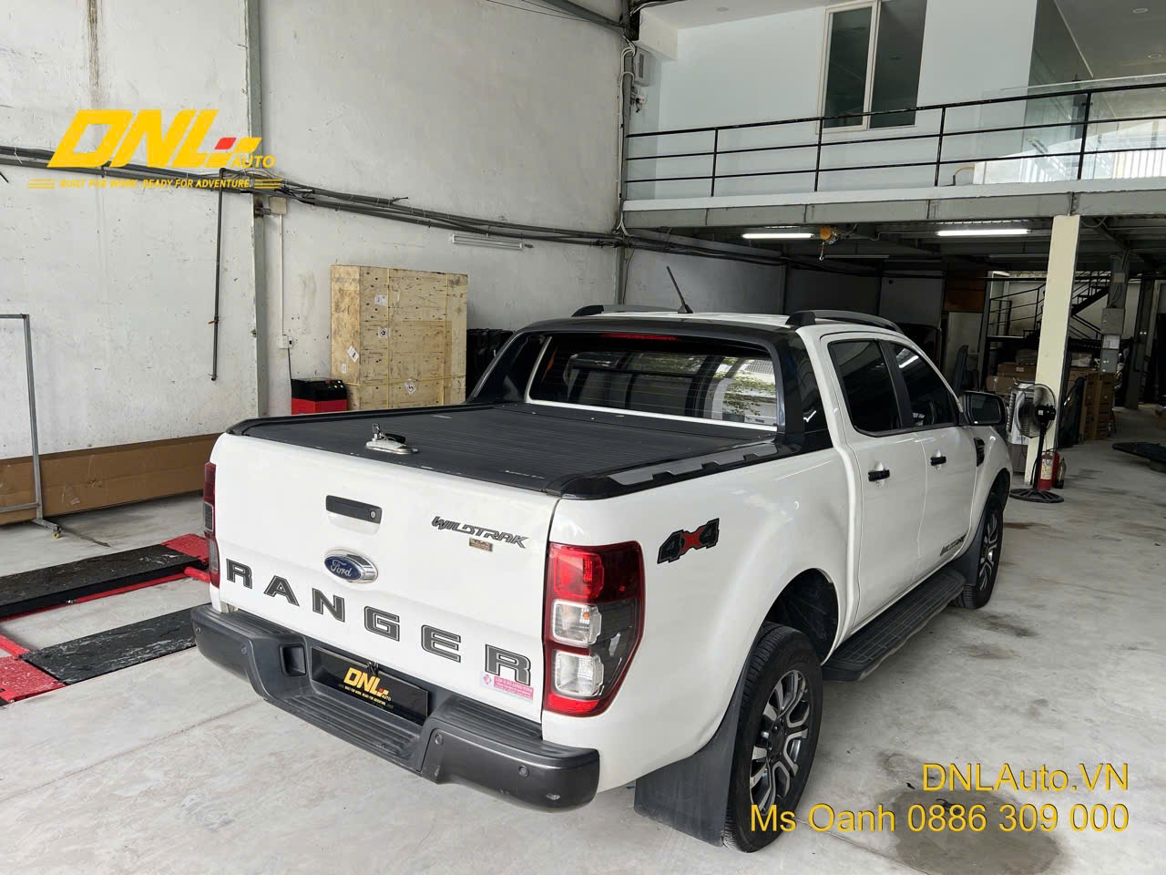 Thanh lý nắp thùng cuộn cơ Sport X4 Ford Ranger Wildtrak 2012-2022