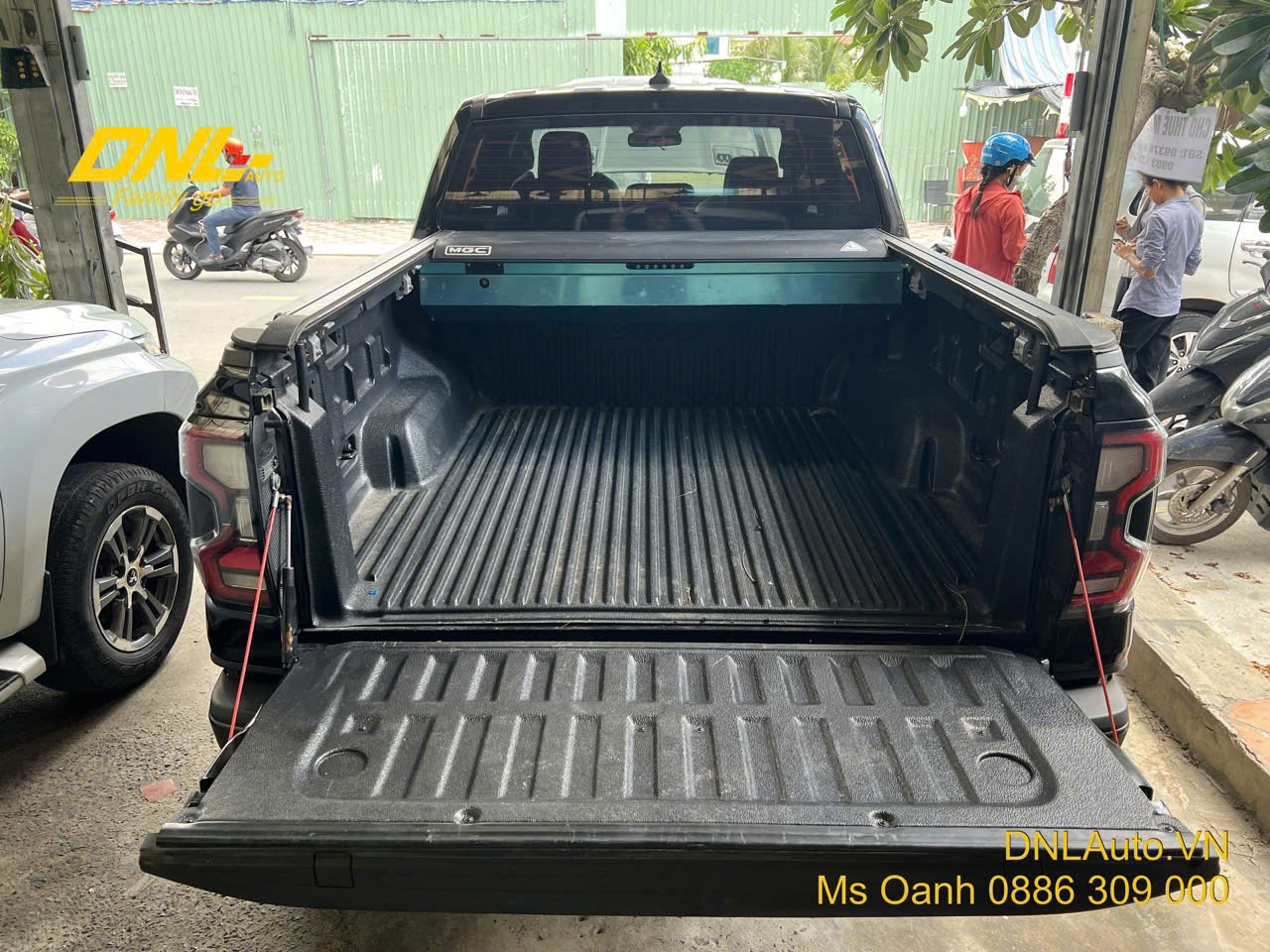 Thanh lý nắp thùng cuộn điện MGC cho Ford Ranger Nextgen 2022-2026,