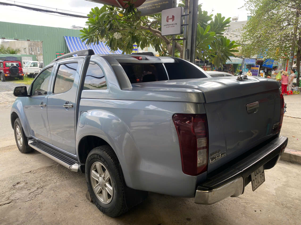 nắp thấp Dmax