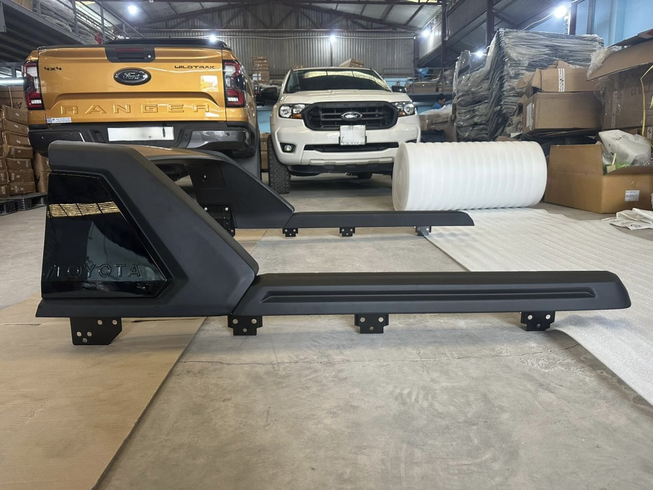 Thanh thể thao HILUX với các điểm nhấn tinh tế