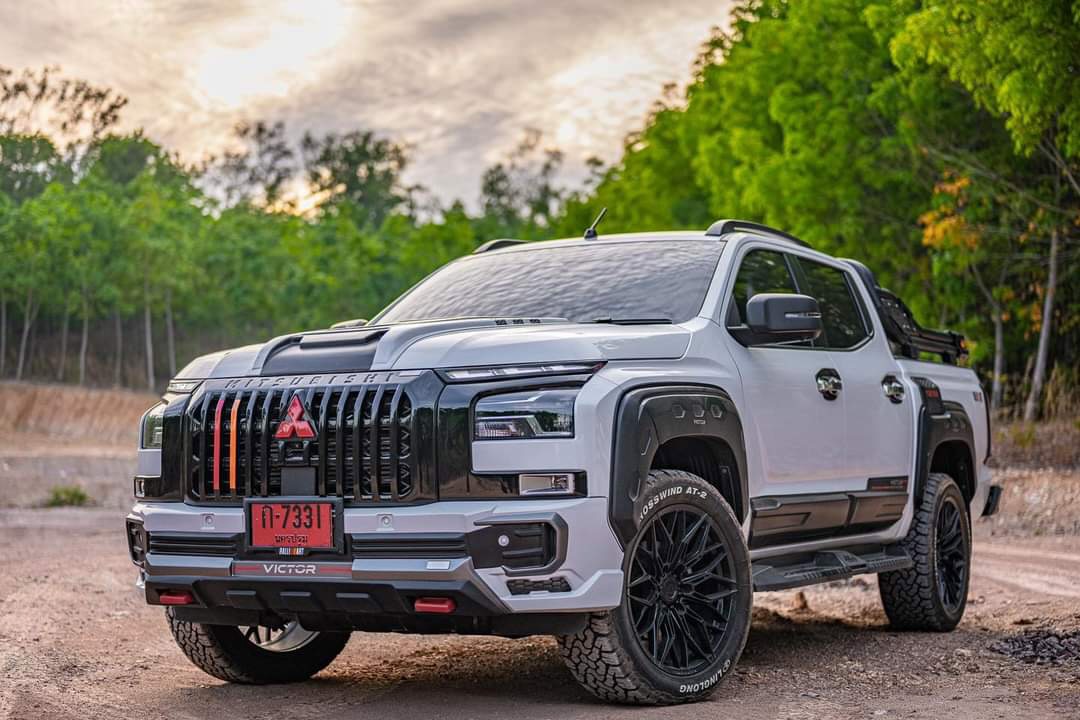 Cản trước trong bộ bodykit Victor hầm hố, góc canh