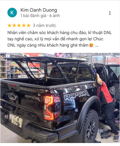 Khách hàng lắp nắp thùng Ford Ranger tại DNL Auto