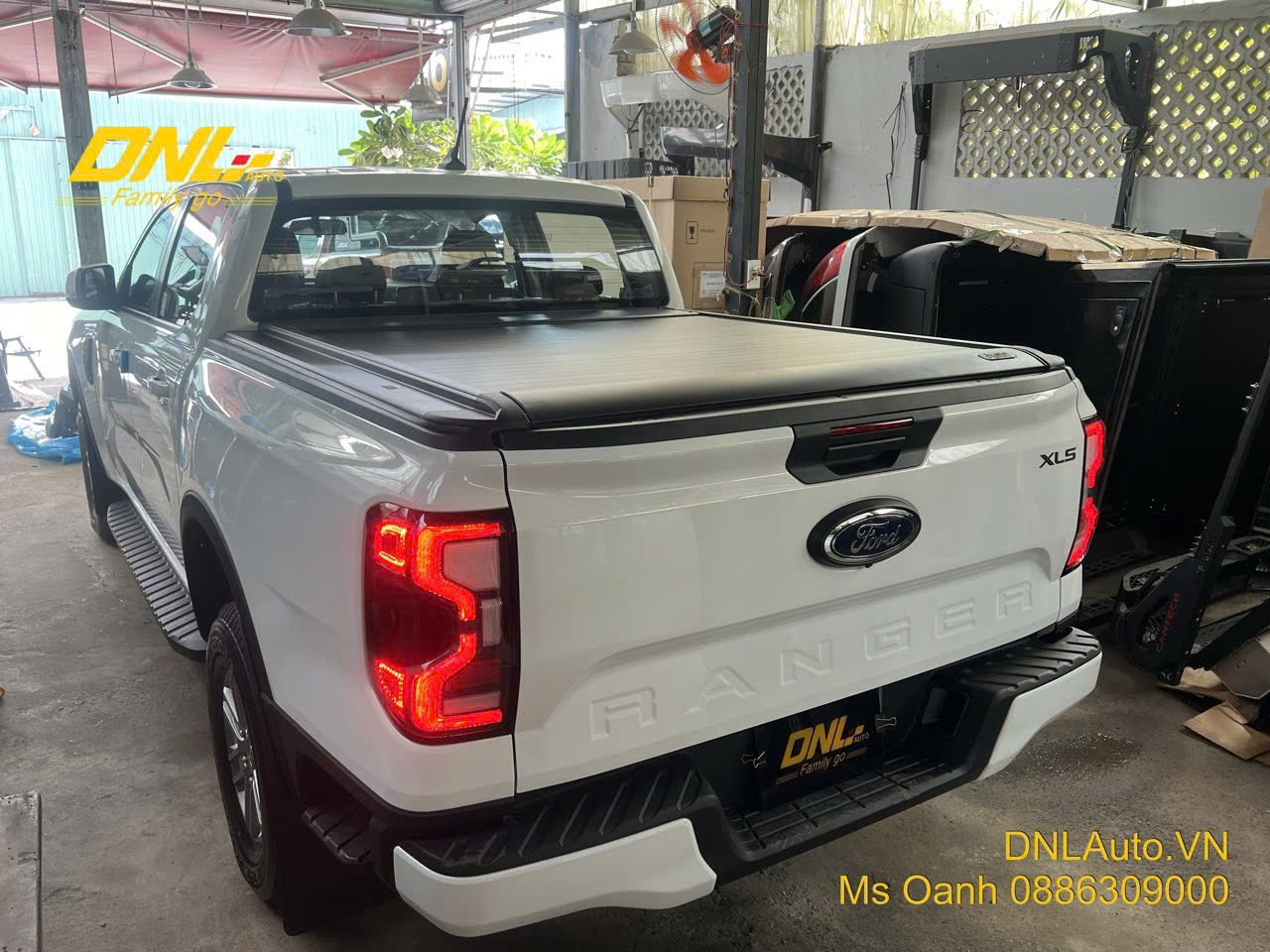 Đèn hậu WILDTRAK dành cho FORD RANGER ở chế độ đe-mi