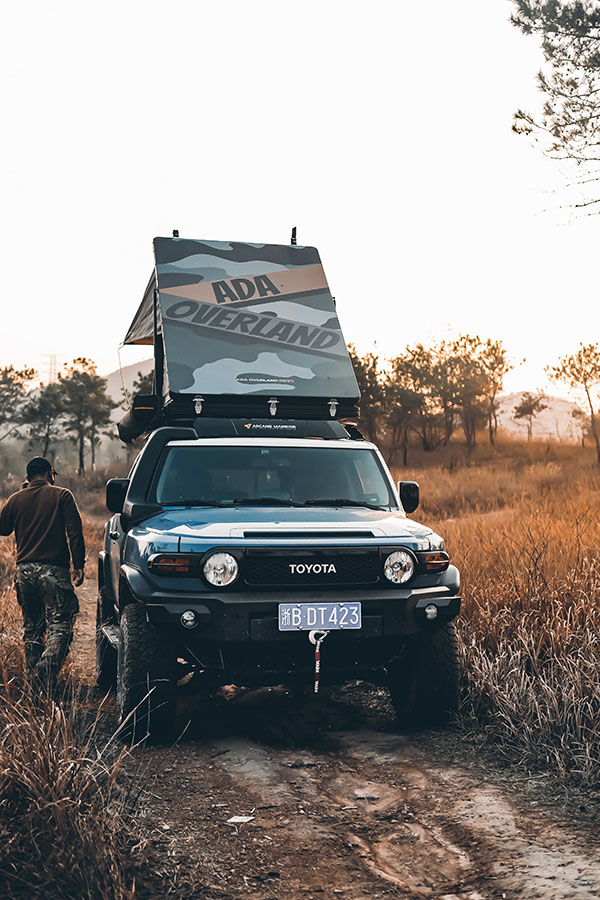 Đi dã ngoại cùng lều nóc ADA phantom 2000