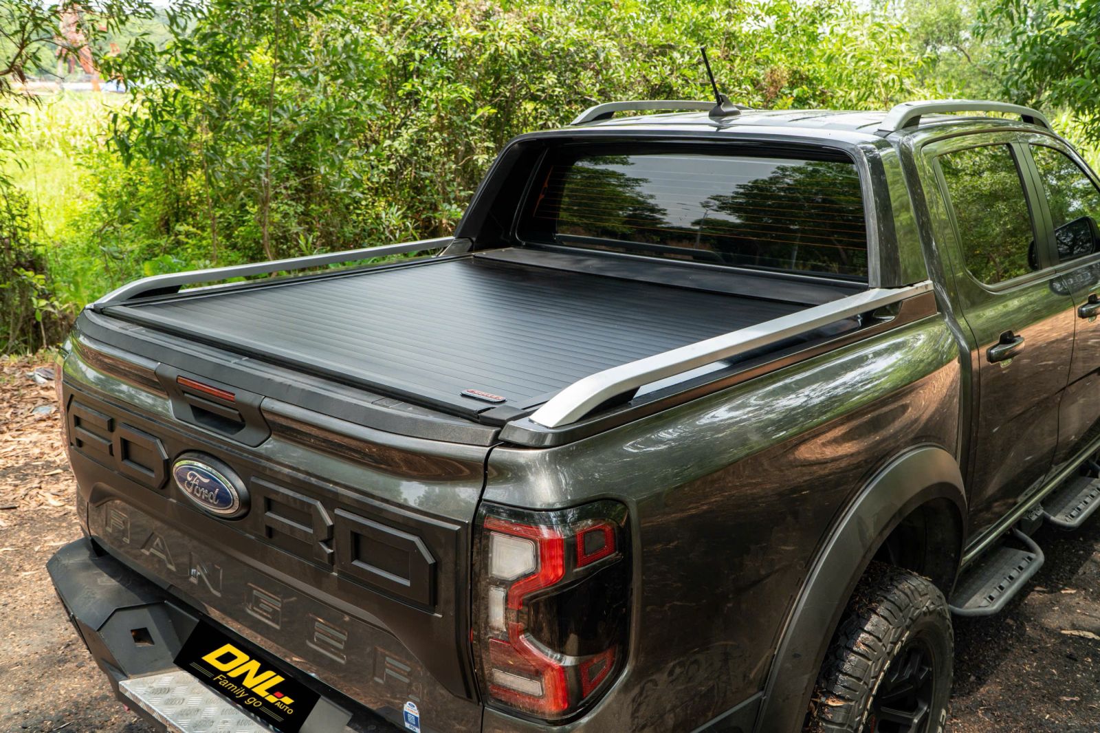 Giá nắp thùng cuộn cơ dành cho Ford Ranger Wildtrak