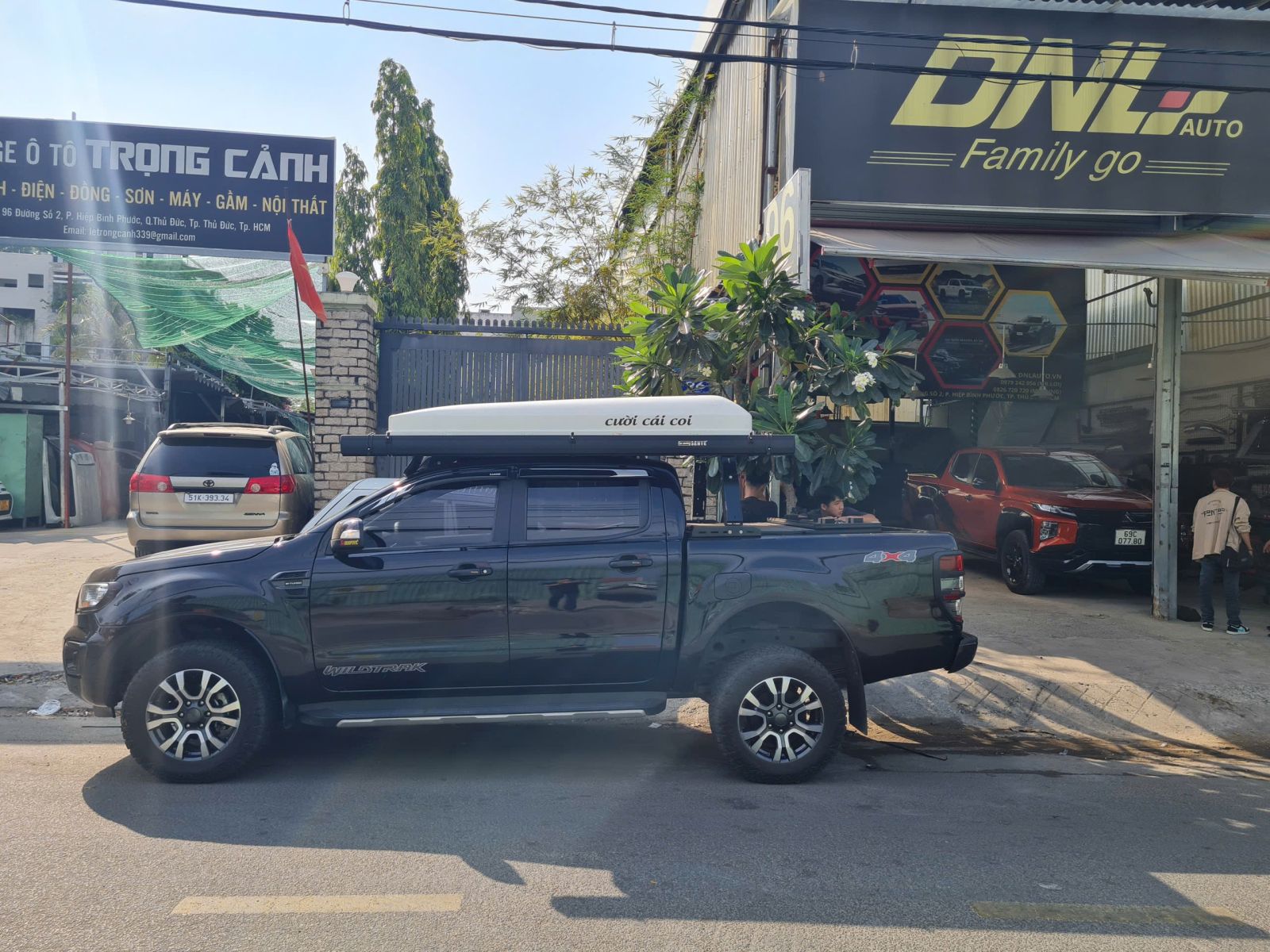 Skycamp Mini 3.0 lắp trên SUV