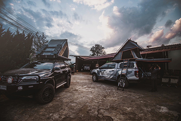 di cam ping cùng gia đình với lều nóc phantom 3000