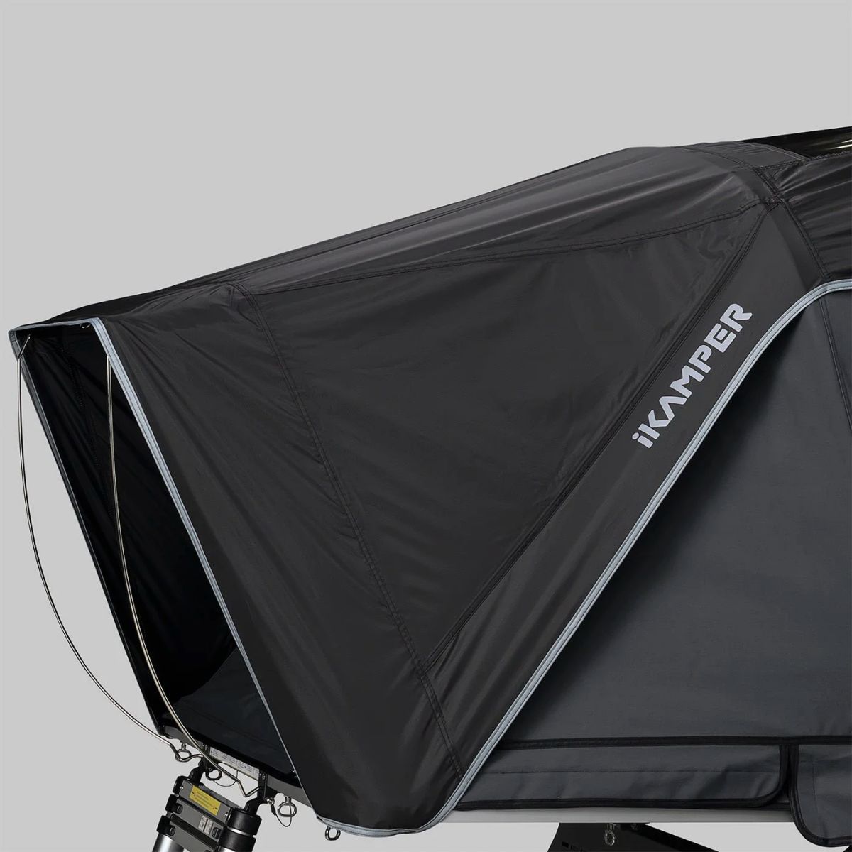 Vài lều chuyên dụng của iKamer Skycamp 4.0 Quad khi mở hoàn toàn