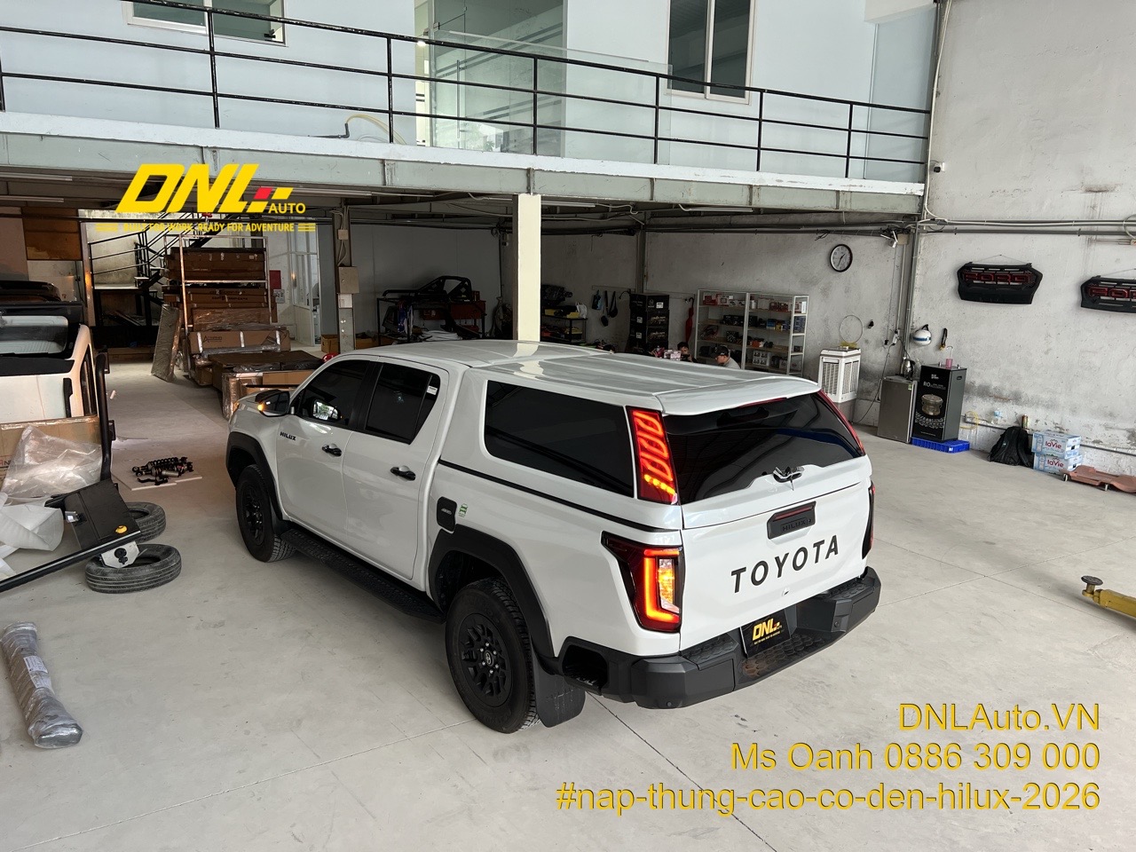 Nắp thùng cao HILUX 2026