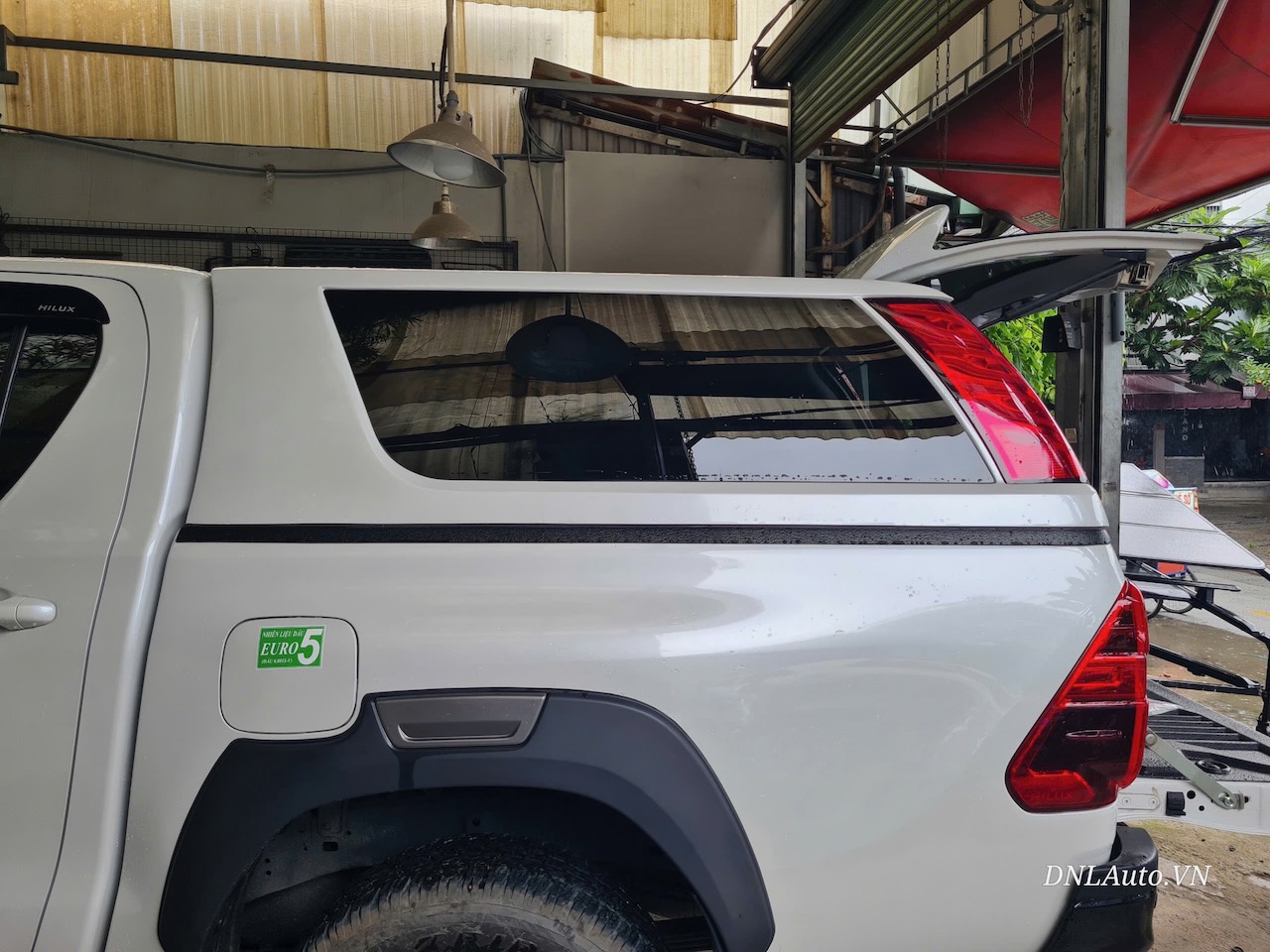Nắp thùng cao hoàn toàn vừa form xe bán tải HILUX 2025