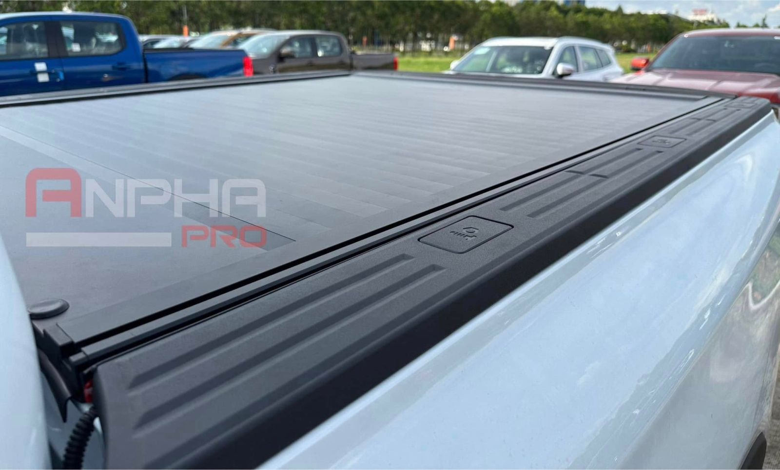 Cuộn cơ ANPHA PRO thiết kế lắp âm, bề mặt phẳng và gọn