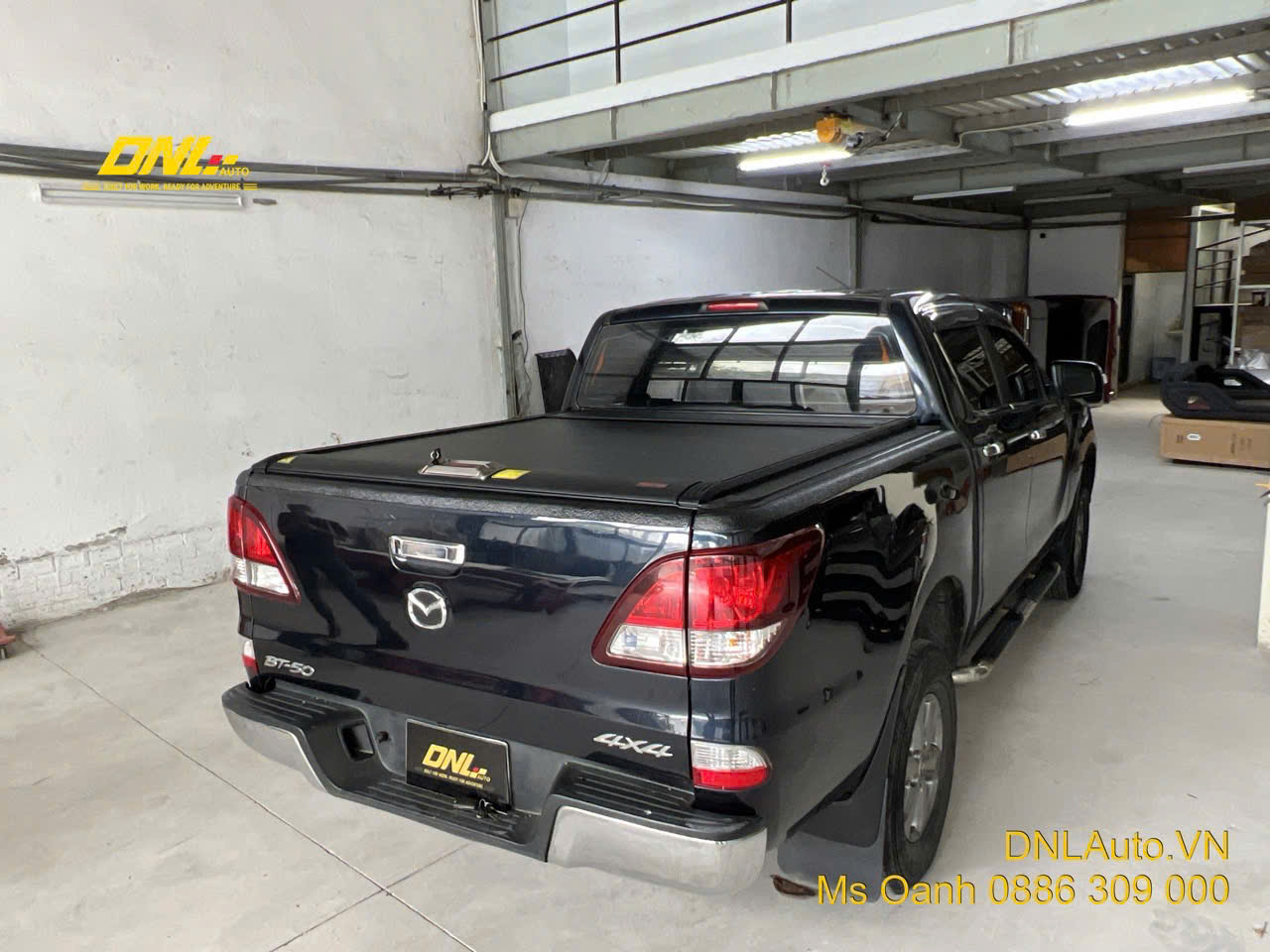 Nắp thùng cuộn cơ Toproll cho BT50 tại DNL Auto