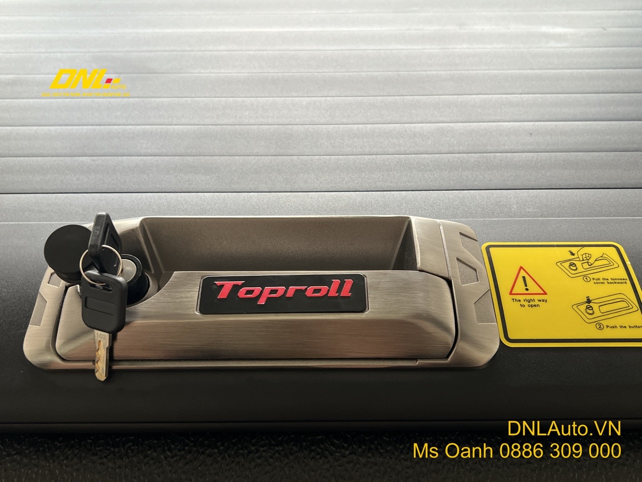 Khoá nắp thùng cuộn cơ Toproll cho Hilux