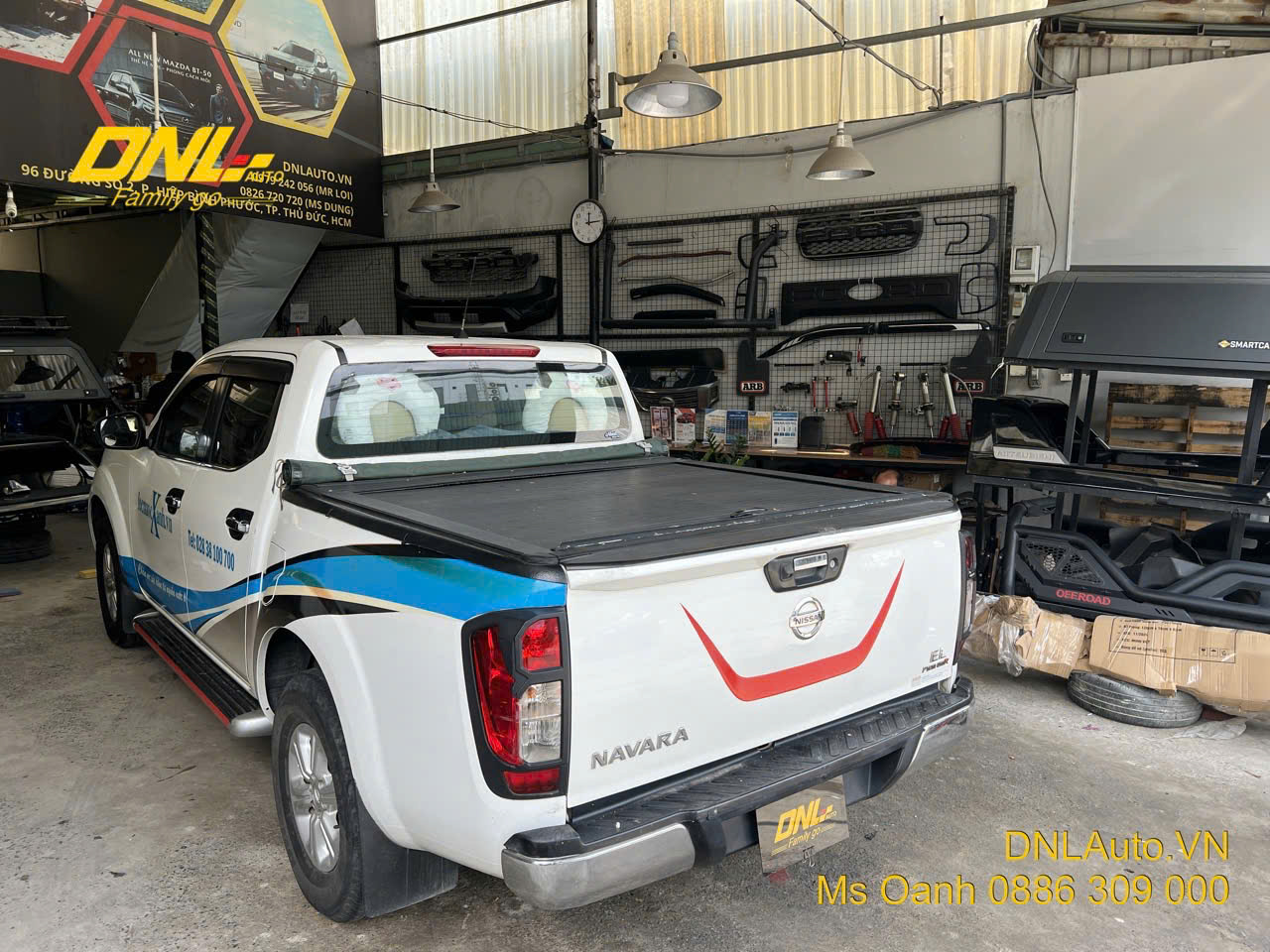 Cần bán nắp thùng cuộn cơ Carryboy cho NAVARA 2013-2019