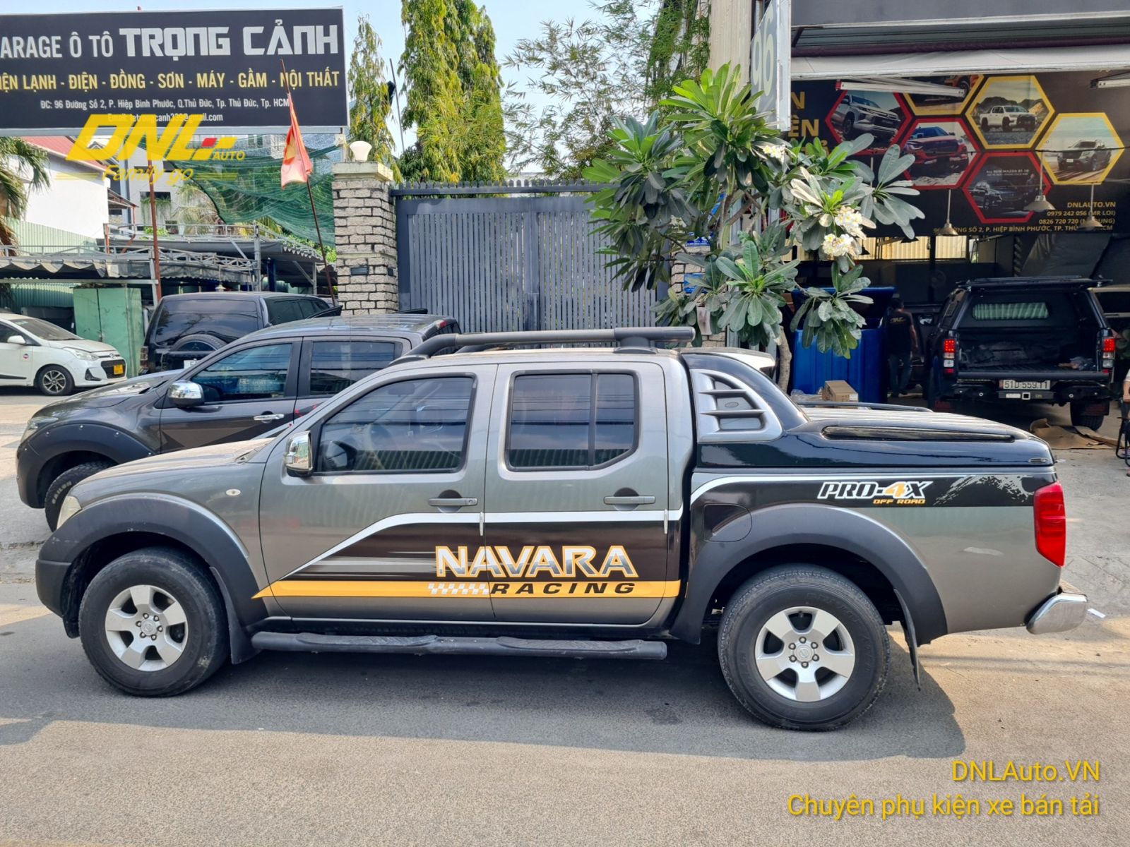 nắp thùng thấp Navara D40