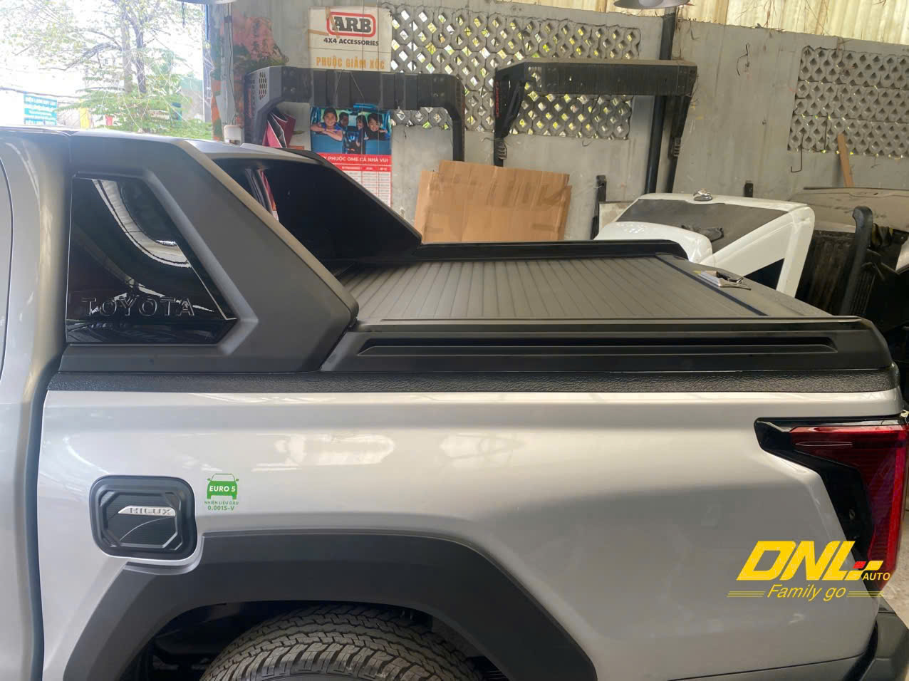 thanh thể thao HILUX 2026 đầy đủ phụ kiện đi kèm