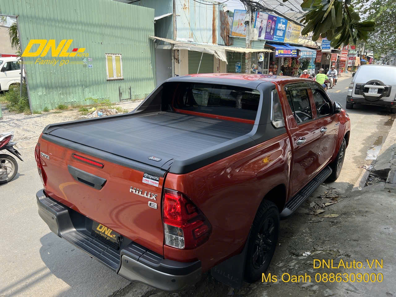 Thiết Kế Sang Trọng và Mạnh Mẽ Của Nắp Thùng Cuộn Điện Hilux Hiệu Anpha